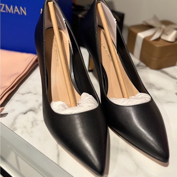 Stuart Weitzman Black Leather Heels - Picture 4 of 4
